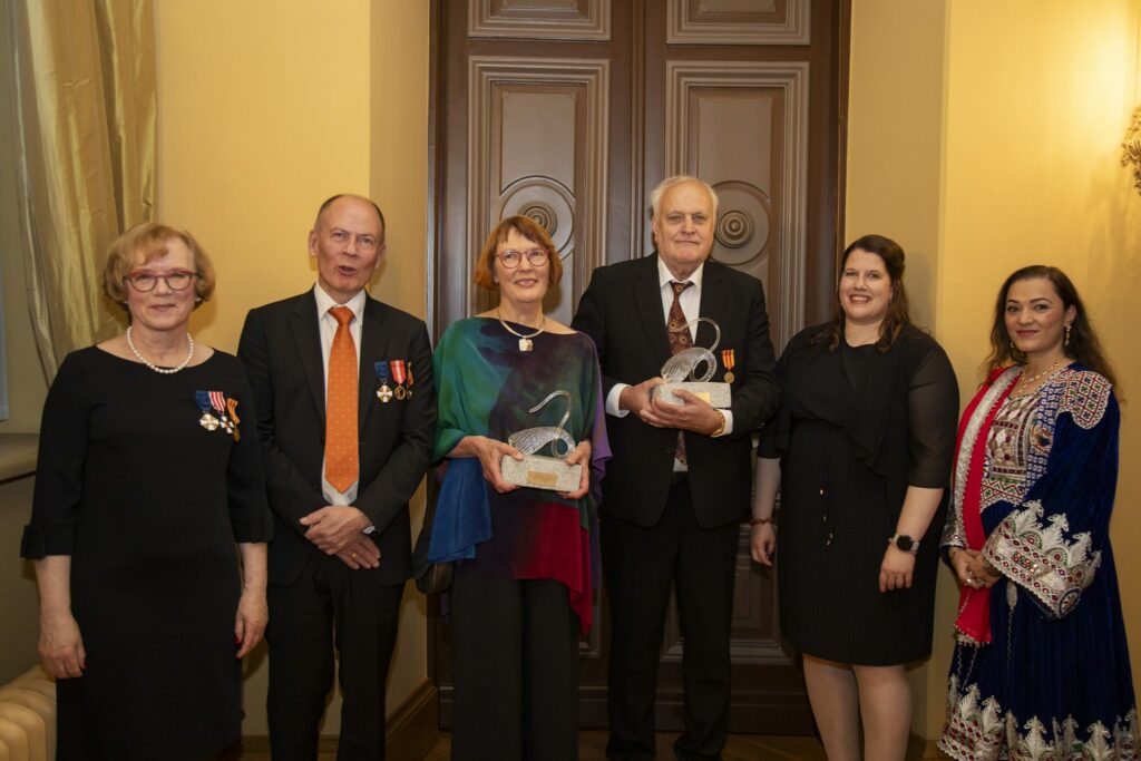 Tampereen päivässä palkitut Seppo Jokinen, Satu Hassi, Elisa Hakanen, Homaira Qadare, Arto Haveri ja Marja Jylhä.